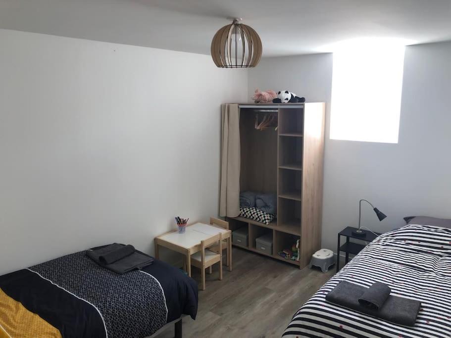 Gite De L'Hotel Castel Couvains  Екстер'єр фото