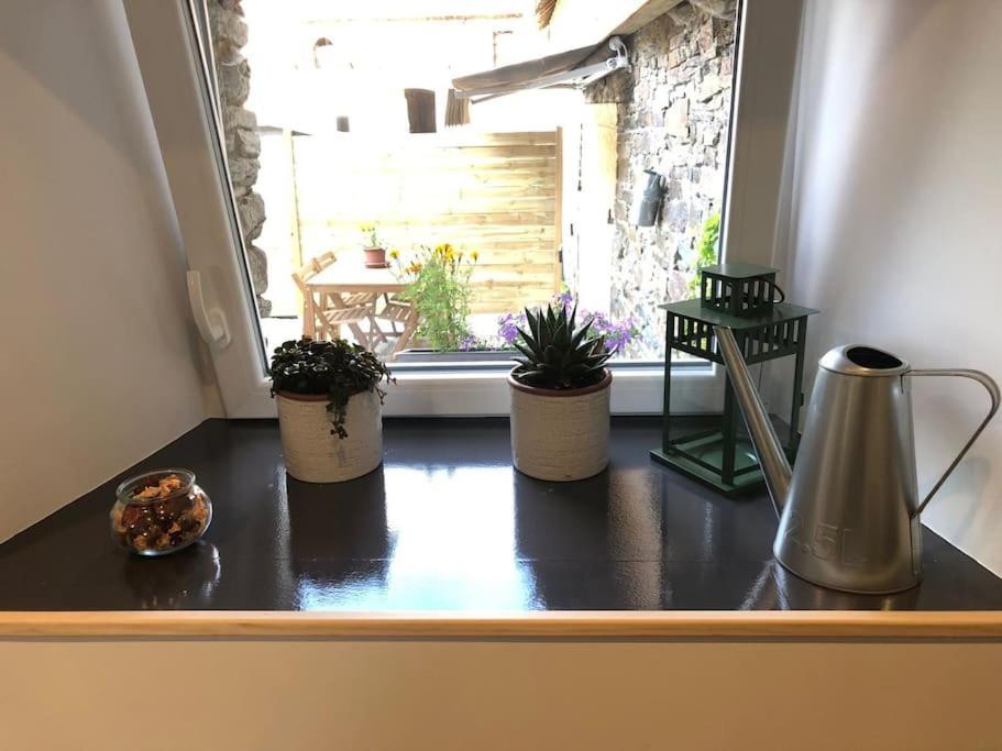 Gite De L'Hotel Castel Couvains  Екстер'єр фото